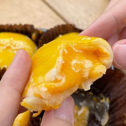 ขนมเปี๊ยะลาวาและไดฟูกุ By ขนมบ้านคุณไข่หวาน