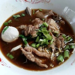 ร้านก๋วยจั๊บน้ำน้อย