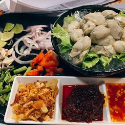 หอยนางรมทรงเครื่อง