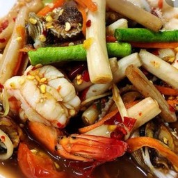 ตำไหลบัวทะเลปลาร้า       ไท