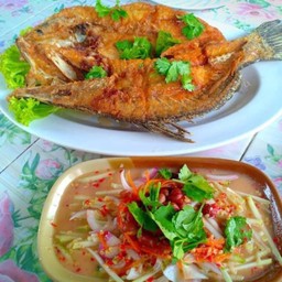 กระพงราดน้ำปลา
