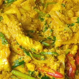 ไก่ผัดผงกระหรี่