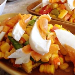 ตำข้าวโพด+ไข่เค็ม