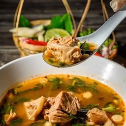 ต้มแซ่บหมูเปื่อย Spicy stewed pork soup