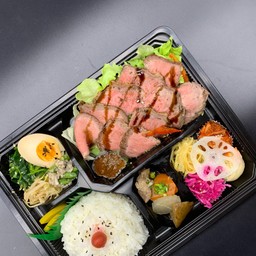 Sirloin roast beef salad lunch box(サーロインのローストビーフサラダ弁当)