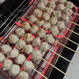 ลูกชิ้นเอ็นหมู ปิ้ง (1ไม้)