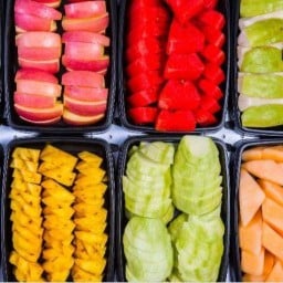 ผลไม้ คุณสมชาย