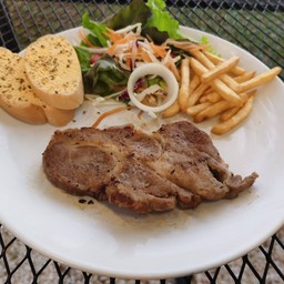 สเต็กหมูพริกไทยดำ