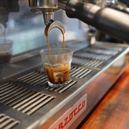 Hot Espresso เมล็ดกาแฟคั่วกลาง