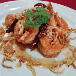 กุ้งแชบ๊วยทอด ราดซอสมะขาม