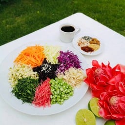 ข้าวยำปักษ์ใต้ป้าแอ๊ด ปากพนัง