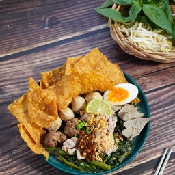 เกี๊ยวกรอบต้มยำ