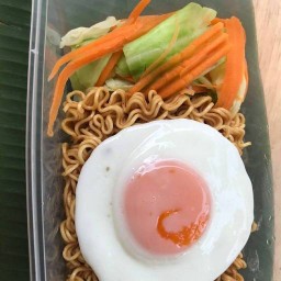 มินิยากิโซบะป้าจอย