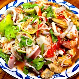 ยอ อำ ยำ (Yor Aum Yum)