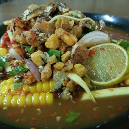 ยำไข่ปู