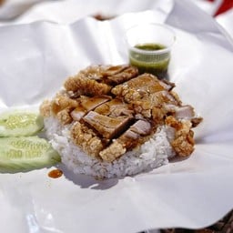 ก๋วยเตี๋ยวเป็ดแม่บุญรอด