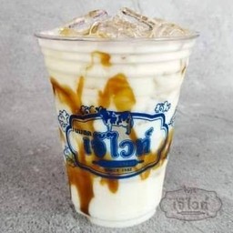 นมสดคาราเมลเย็น