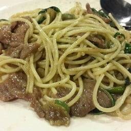 สปากตตีเขียวหวานเนื้อ