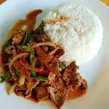 ข้าวผัดเครื่องแกงเนื้อ