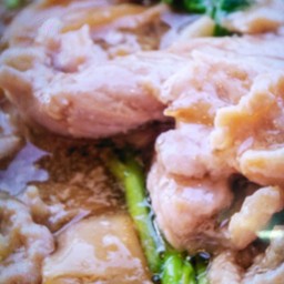 ราดหน้าหมูชาบู คุณสุข