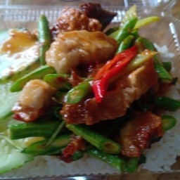 ข้าวราดพริกแกง