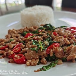 ข้าวกระเพรา