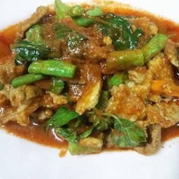 ข้าวราดผัดพริกแกงใต้