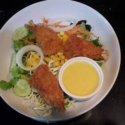 สลัดกุ้งทอด