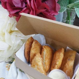 โรตีเนยนม