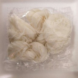 ขนมจีนห่อ