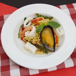 สปาเก็ตตี้ผัดขี้เมาทะเล