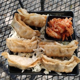 เกี๊ยวซ่า 5 ชิ้น