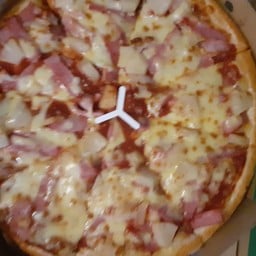 Hawaiian Pizza