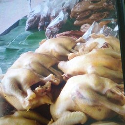 ไก่ต้มน้ำปลาแม่สง่า(ตลาดออกมสิน)