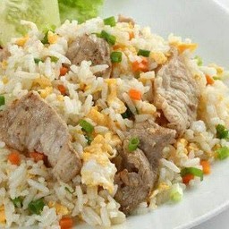 ข้าวผัดหมู