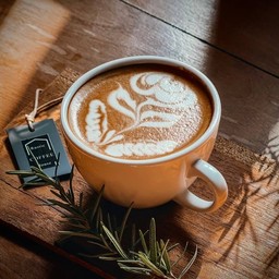 ลาเต้ร้อน HOT LATTE
