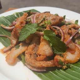 เปิบส้มตำ สหไทย