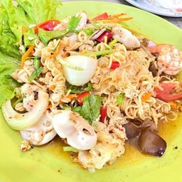 ยำมาม่า