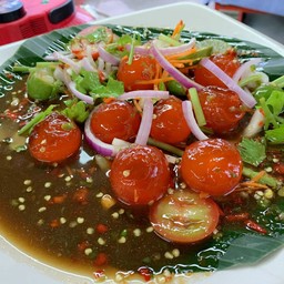 ยำไข่แดงเค็ม