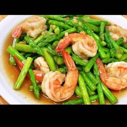 หน่อไม้ฝรั่งผัดกุ้ง