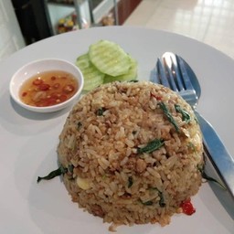 กะเพราคลุกข้าวหมู