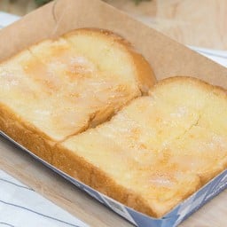 ปังปิ้งเนยนมน้ำตาล คู่ละ