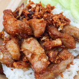 หมูทอดแม่น้องโน คันคลอง(เจ้าเก่า)