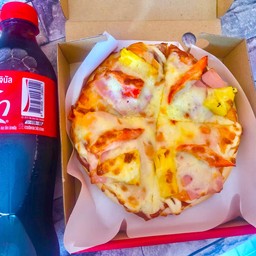 เมื่อสั่งพิซซ่าถาดจัมโบ้ + โค้ก 1กระป๋อง