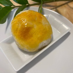 ขนมเปี๊ยะนิษา ไส้ถั่วใข่เค็ม