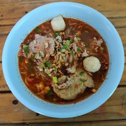 เกาเหลาต้มยำหมูเด้ง