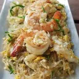 วุ้นเส้นชะอมกุ้ง