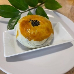 ขนมเปี๊ยะนิษา ไส้ถั่วแดง