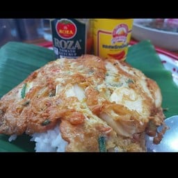 ข้าวไข่เจียวทรงเครื่อง