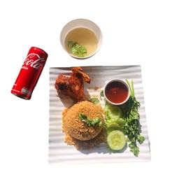 (อร่อยซ่ากับโค้ก)ข้าวหมกอาหรับปีกไก่ทอด+โค้กกระป๋อง